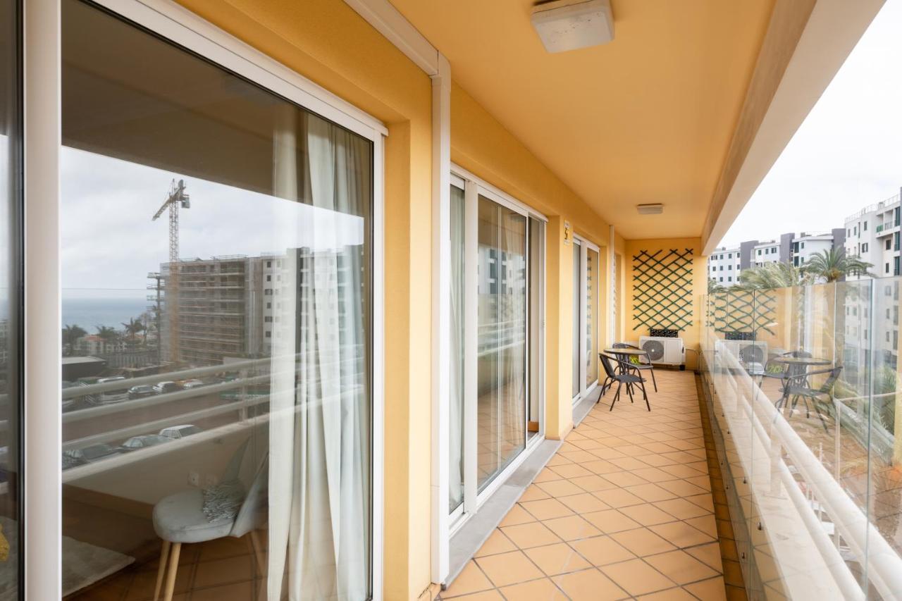 Apartamento By The Sea II - Calmo Com Piscina E Vista Mar. Funchal  Exterior foto